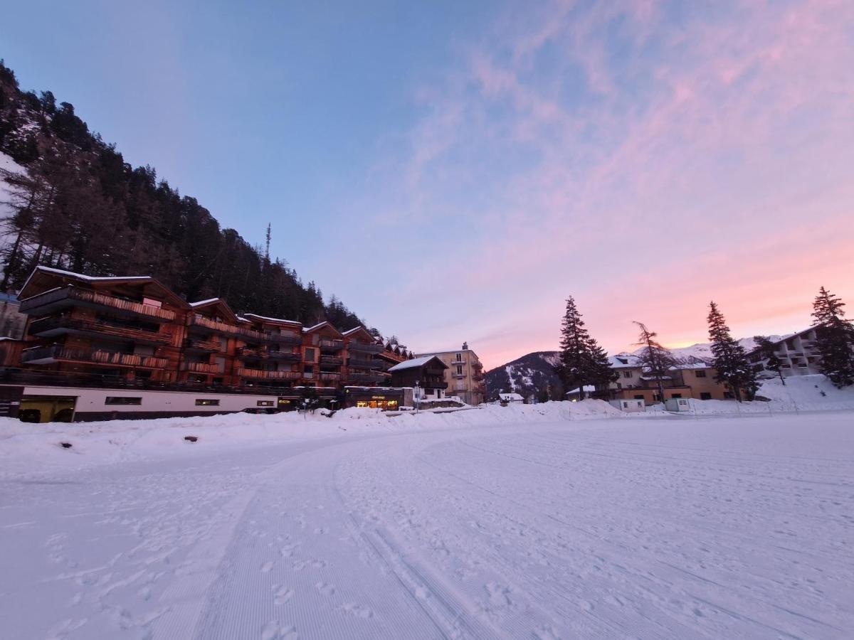 Superbe Appartement Champex-Lac Avec Piscine Et Sauna Bagian luar foto